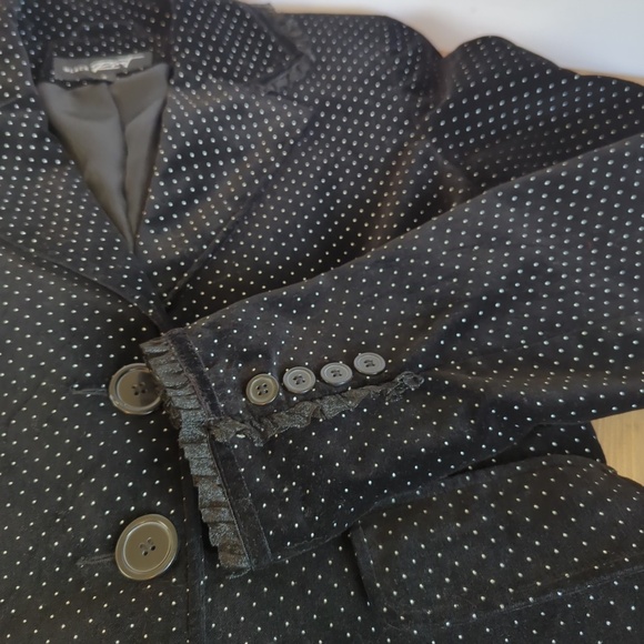 Black Rivet Women’s Black Velvet Goth Polka Dot Lace Trim Blazer Jacket - Picture 16 of 16